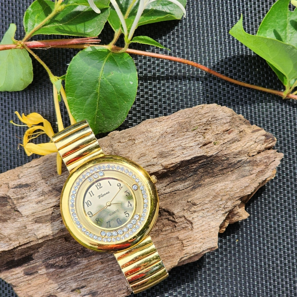 Gold Toned Women's Stretch Band Bracelet Watch with Rhinestone Crystal Accents